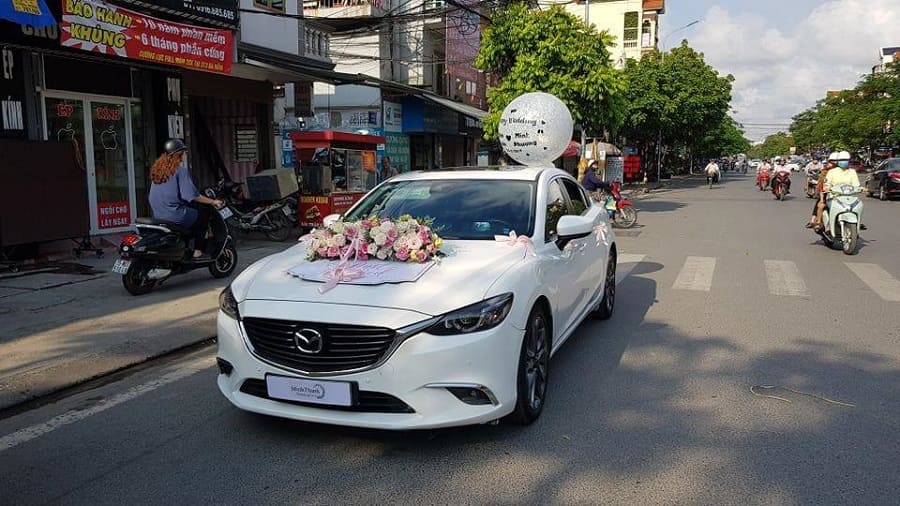 Cho thuê xe cưới Mazda 6 đời mới