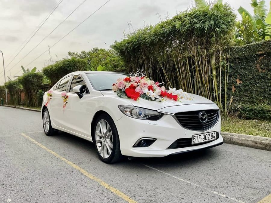 Dịch vụ cho thuê xe cưới Mazda 6 đời mới