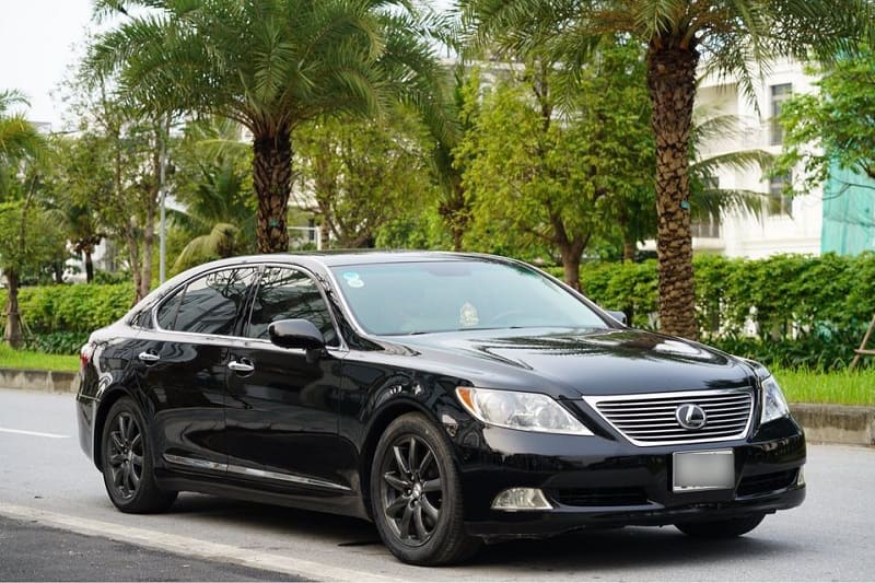 Cho thuê xe cưới - Lexus LS460L